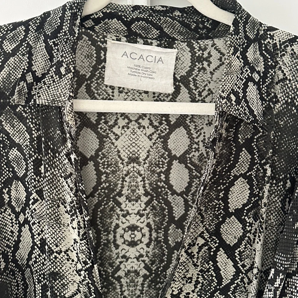 Acacia Swimwear Walvis Python print wrap Shirt Dress - Picture 3 of 3